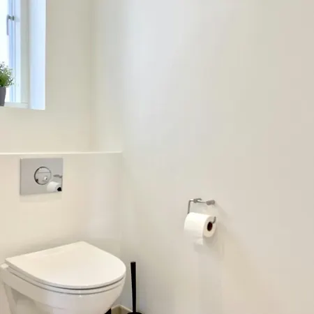 Spacious For 6 דירה