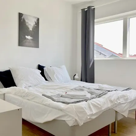 Apartment Spacious For 6